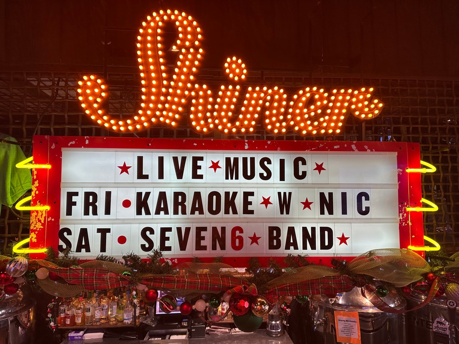 Karaoke with Nic event photo