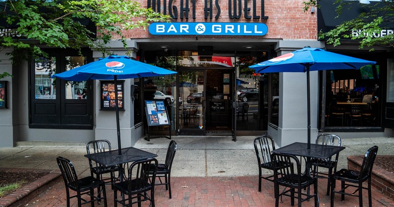 Exterior, seating area