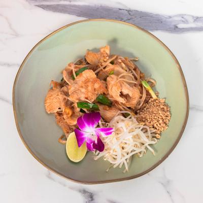 Pad Thai with chicken.