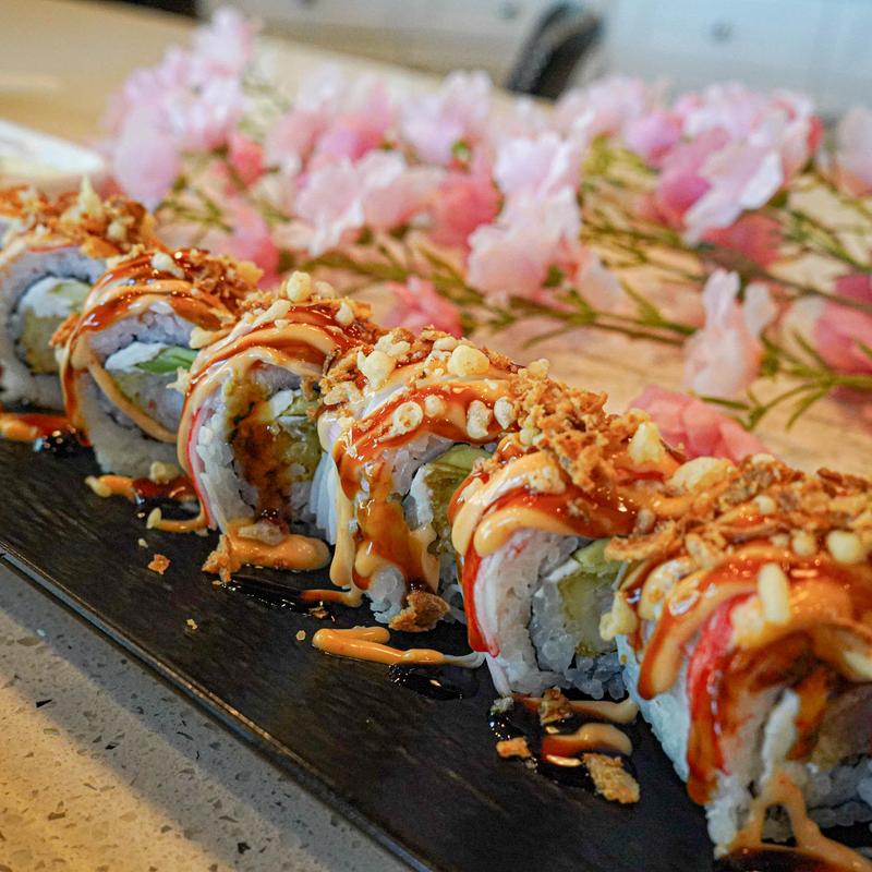 menu item 7 of 10, Crunchy Shrimp Roll