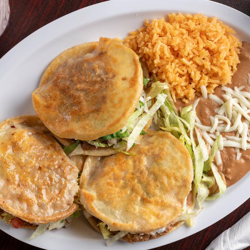menu item 3 of 12, Gorditas Dinner (3)