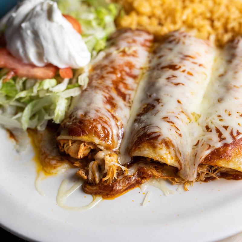 Enchiladas Dinner de Mole* photo