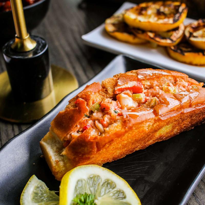 Crazy Lobster Roll photo