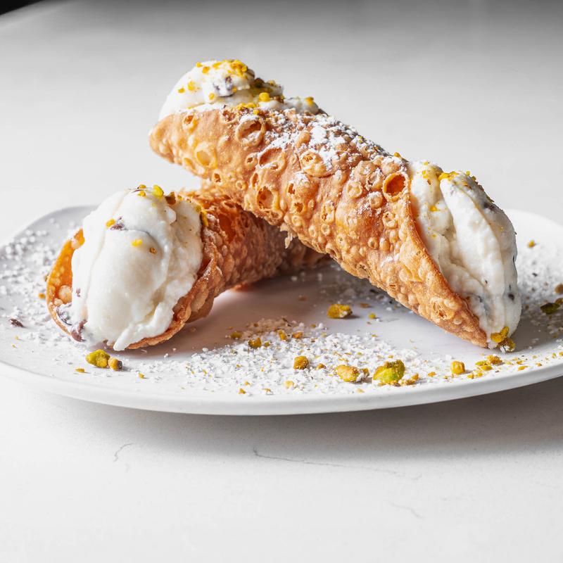 menu item 10 of 11, Cannolo Siciliano
