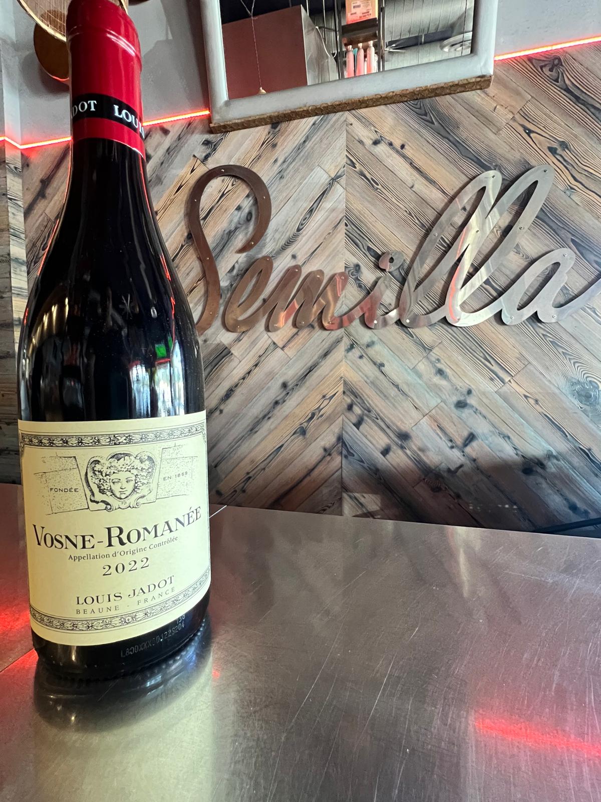 Vosne-Romanée, Louis Jadot, Pinot Noir photo