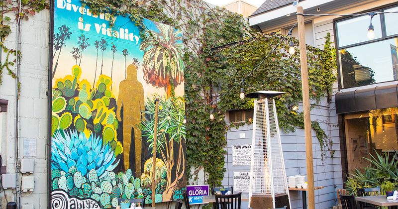 Exterior, patio decor