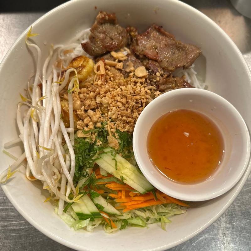 V6. Grilled Sliced Pork & Shrimp 21 photo