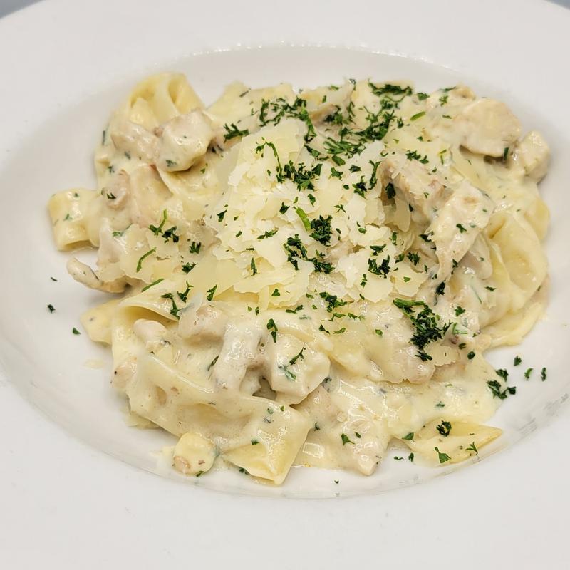 Pappardelle Alfredo photo