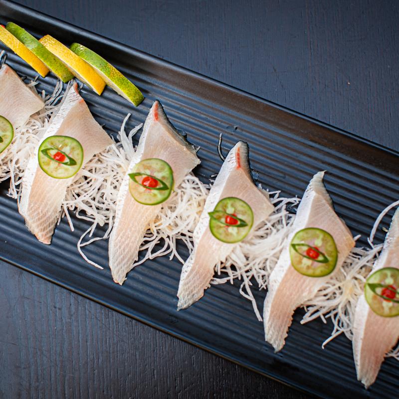 Hamachi Usuzukuri photo