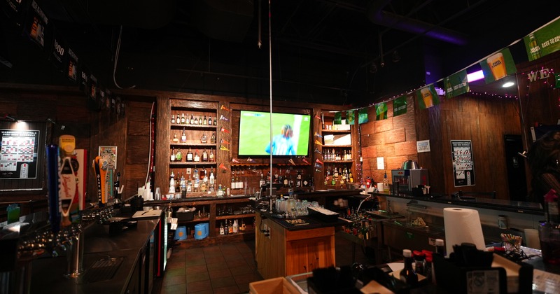 Interior, bar, drink rack, tv screen