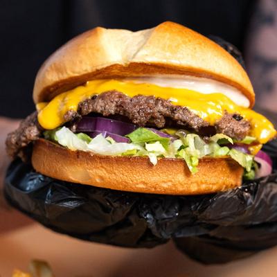 Classic cheeseburger.