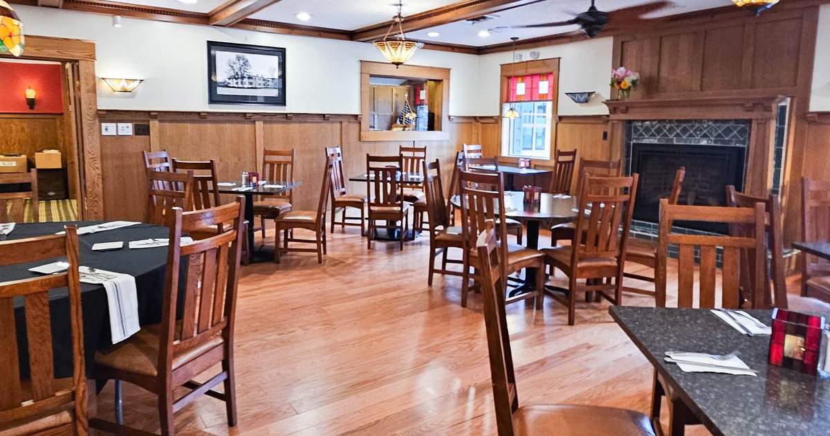 Interior, tables and chairs