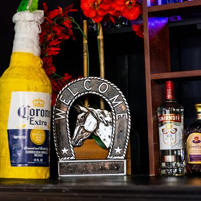 Drinks and decorations.