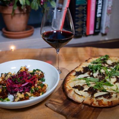 Gorgonzola Prosciutto Flatbread, Grilled Ancho Glazed Shrimp and red wine.