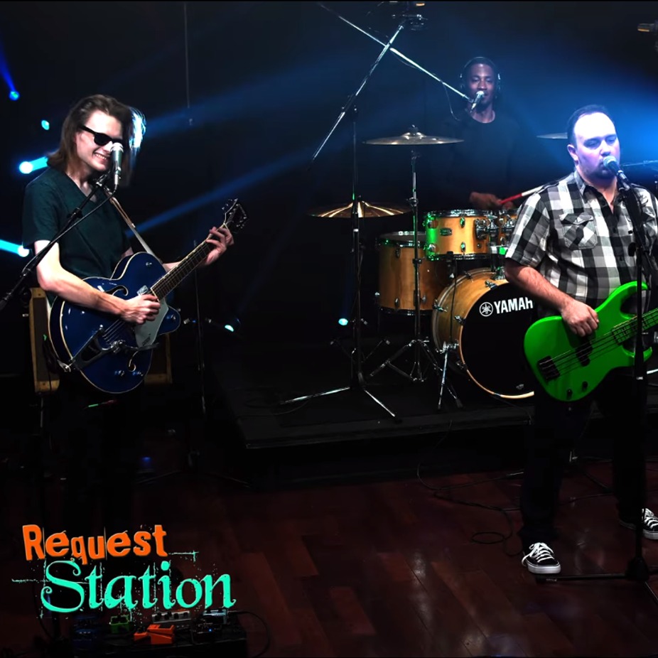 Request Station Band event photo