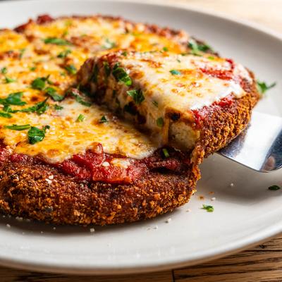 Chicken Parm Crusted Pie.