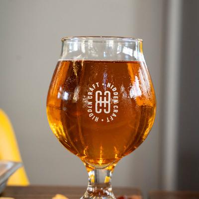 A glass of kraft beer.