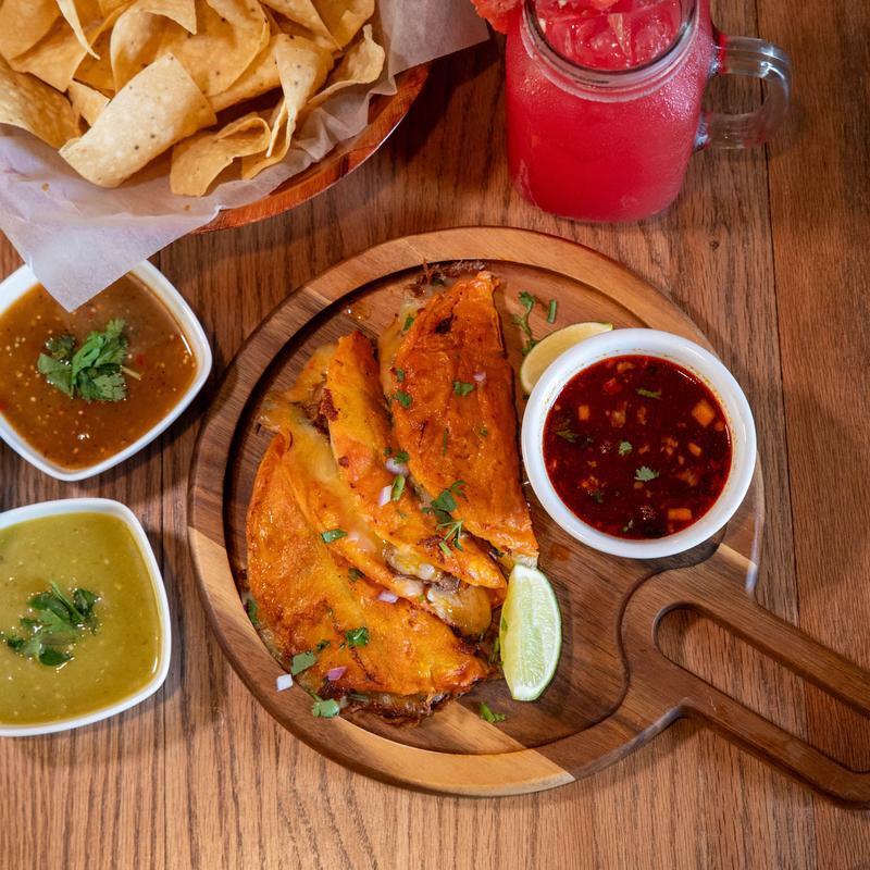 menu item 14 of 16, Quesabirrias