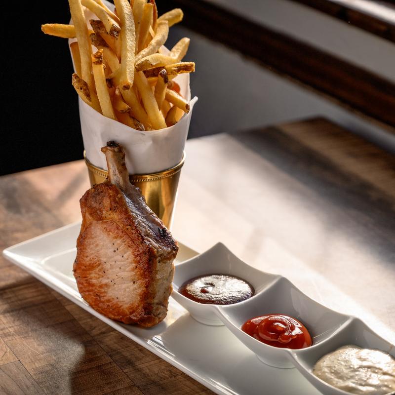 Pork Chop Ribeye & Frittes photo