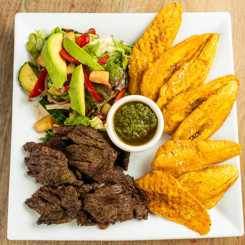 Carne con Tostones photo