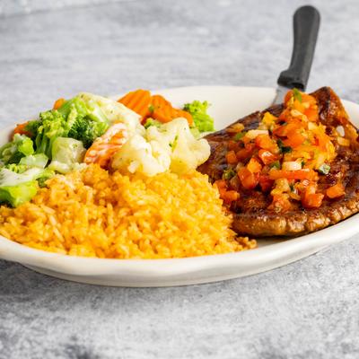Steak El Maguey plate.