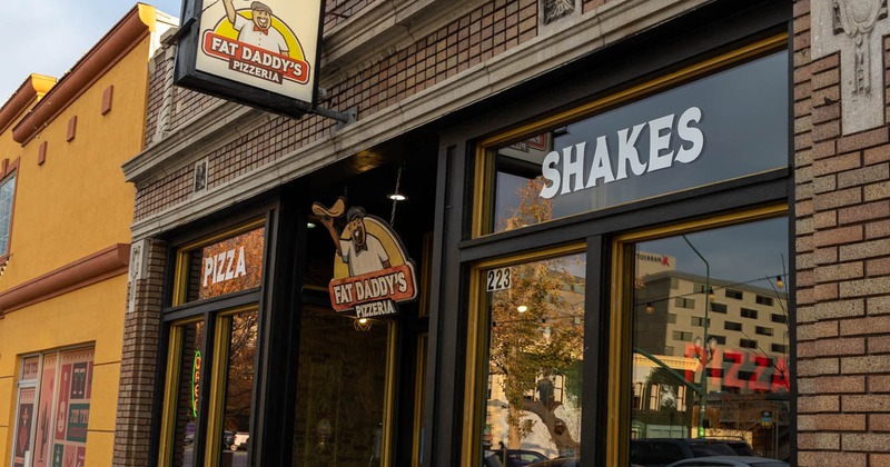 Exterior of Fat Daddy's Pizzeria