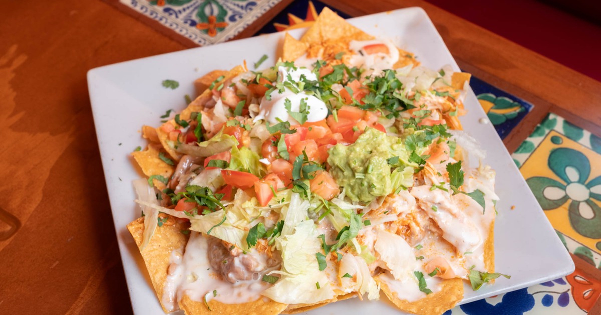 Served Nachos Supreme