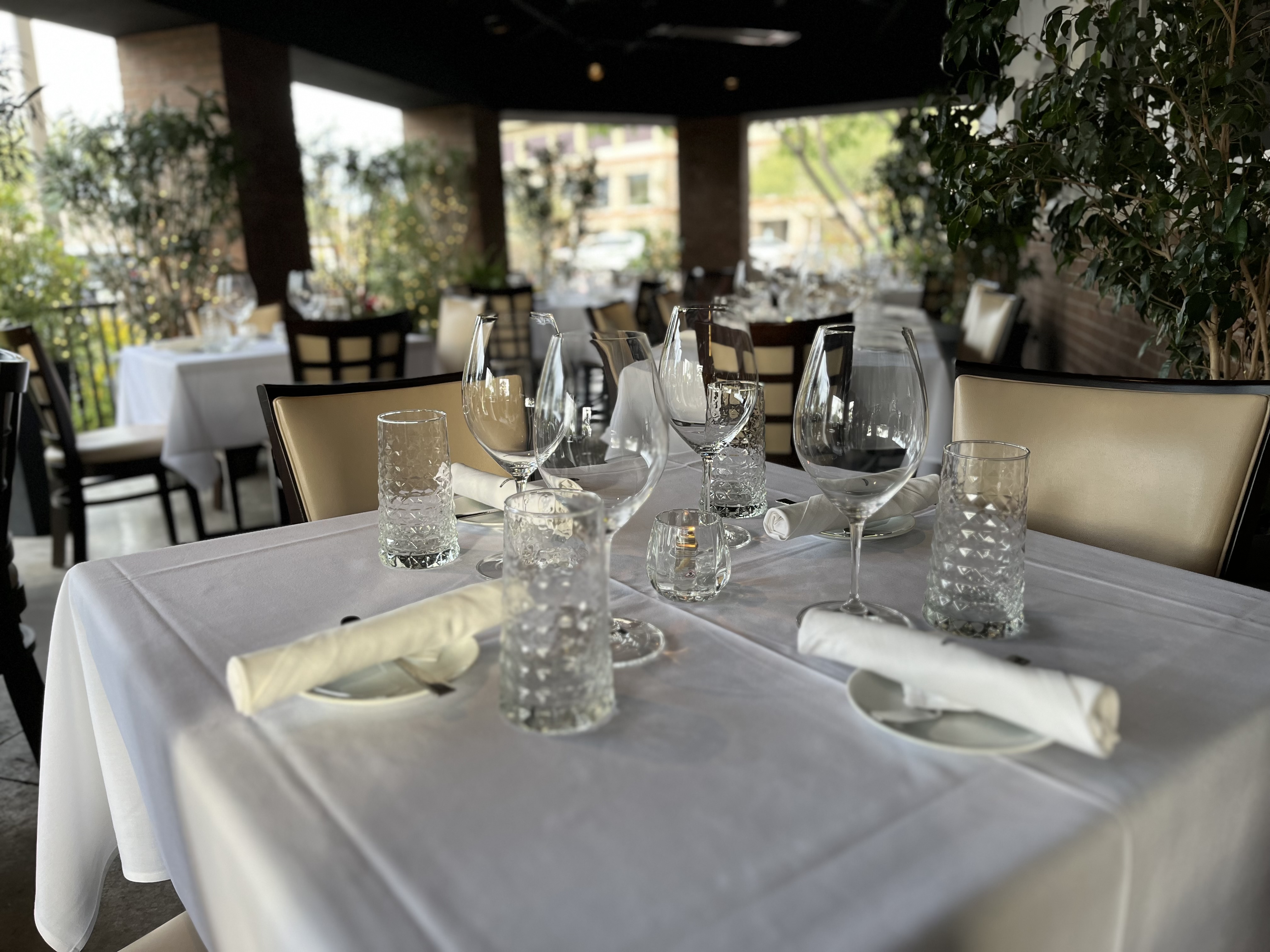 Modern Oysterbar Chophouse Scottsdale, AZ