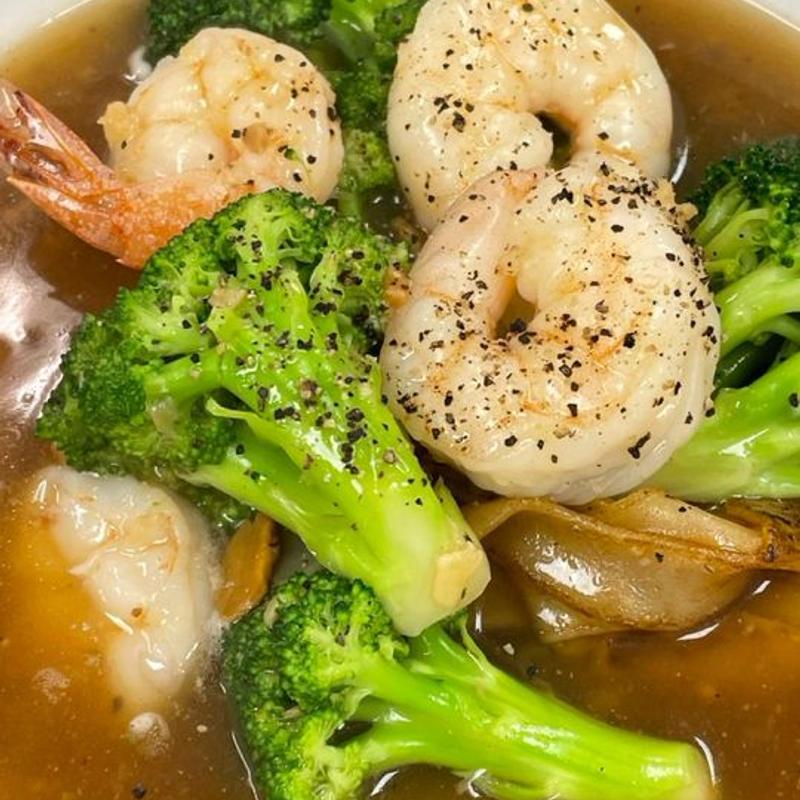menu item 39 of 81, Lad Na Noodle