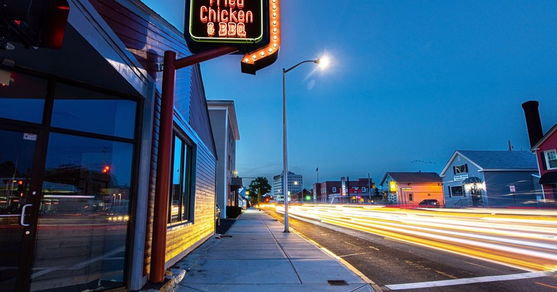 Exterior, BT's Fried Chicken in the evening