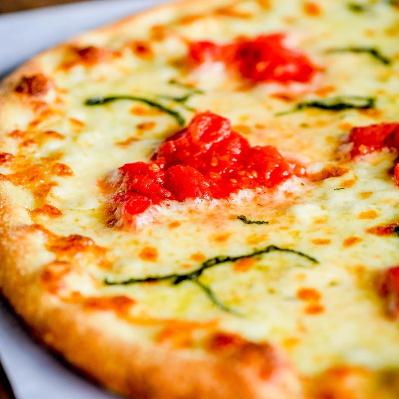 Plum Tomato Pizza photo