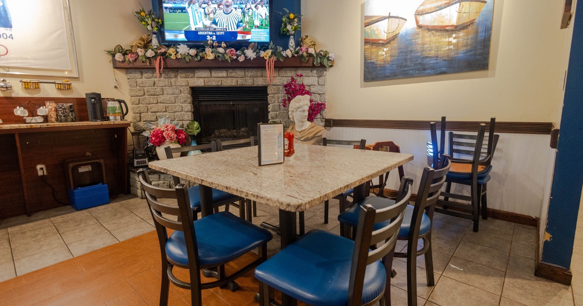 Interior, tables and chairs