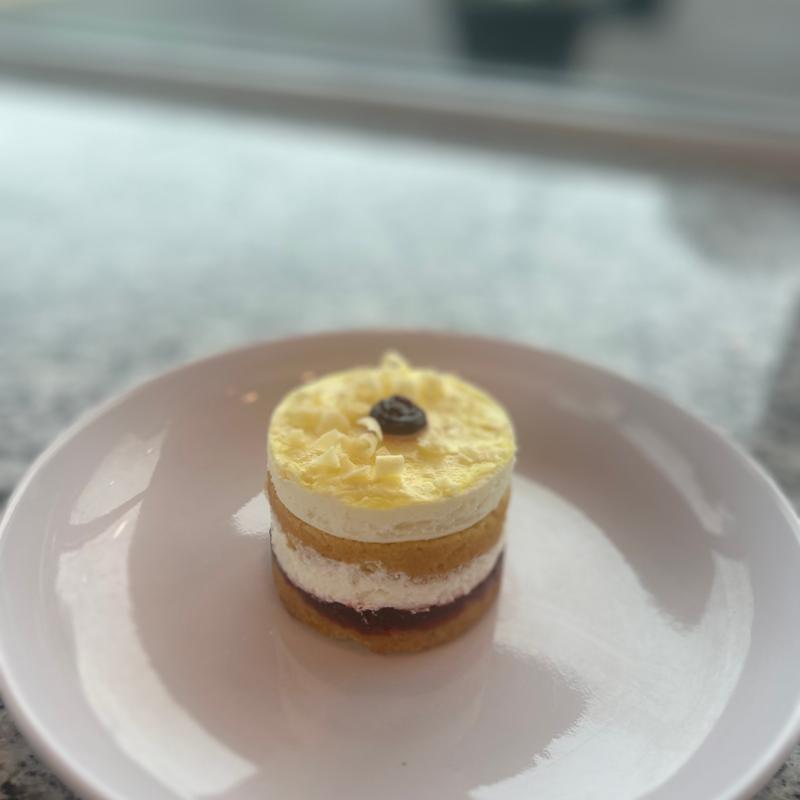 Lemon Raspberry Cake photo