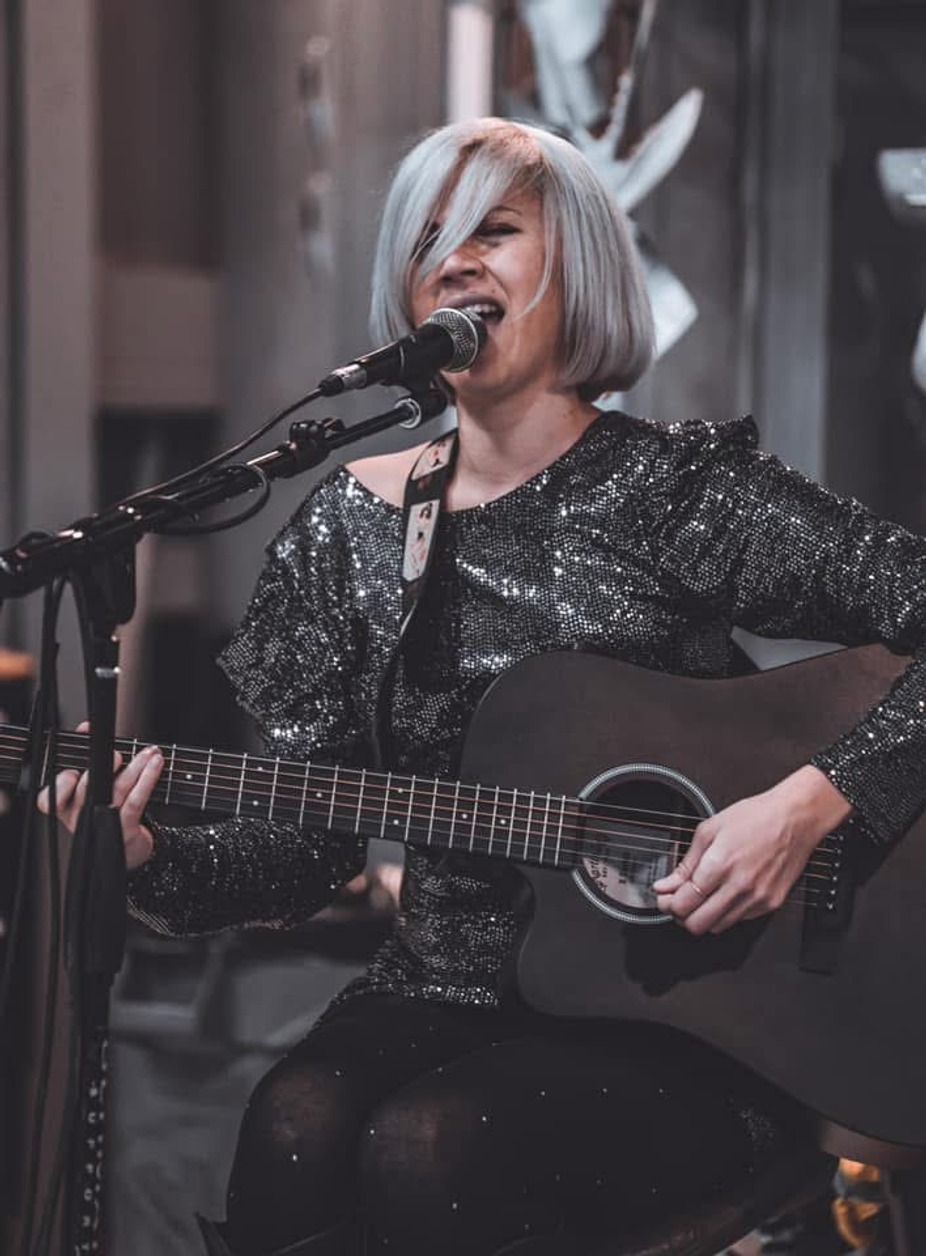 Lauren Diamond Performing Live Friday 7/3 @8pm event photo