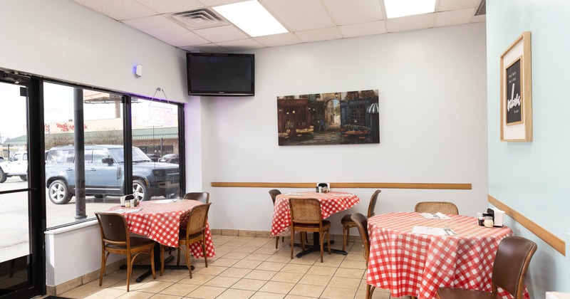 Diner area, tables, chairs