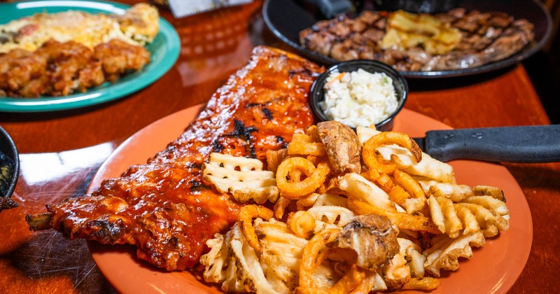 Full rack of ribs, with sides