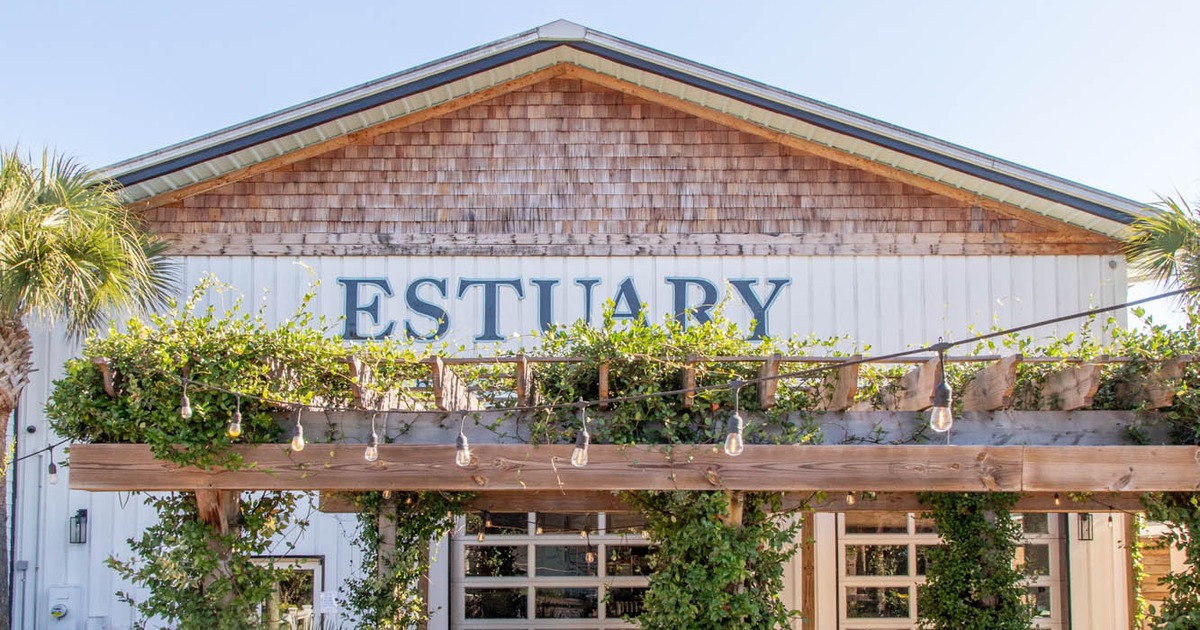 Exterior, garden seating area