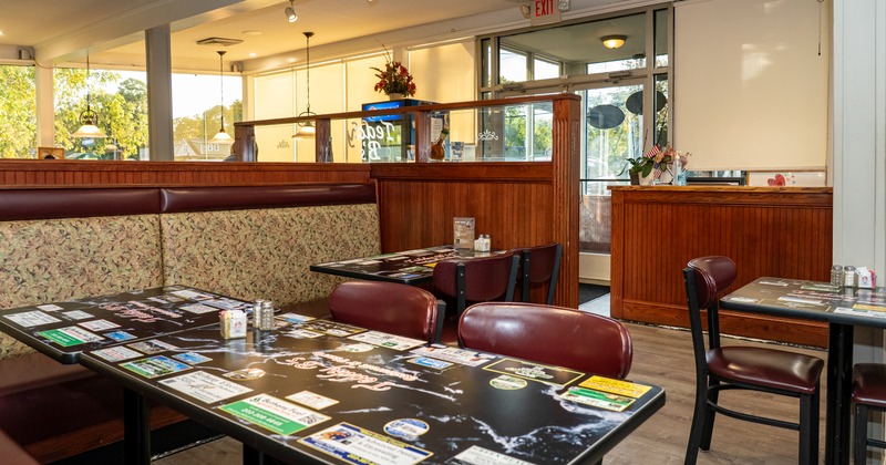 Diner room, table, chairs