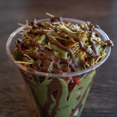 Dubai Chocolate Fruit cup.