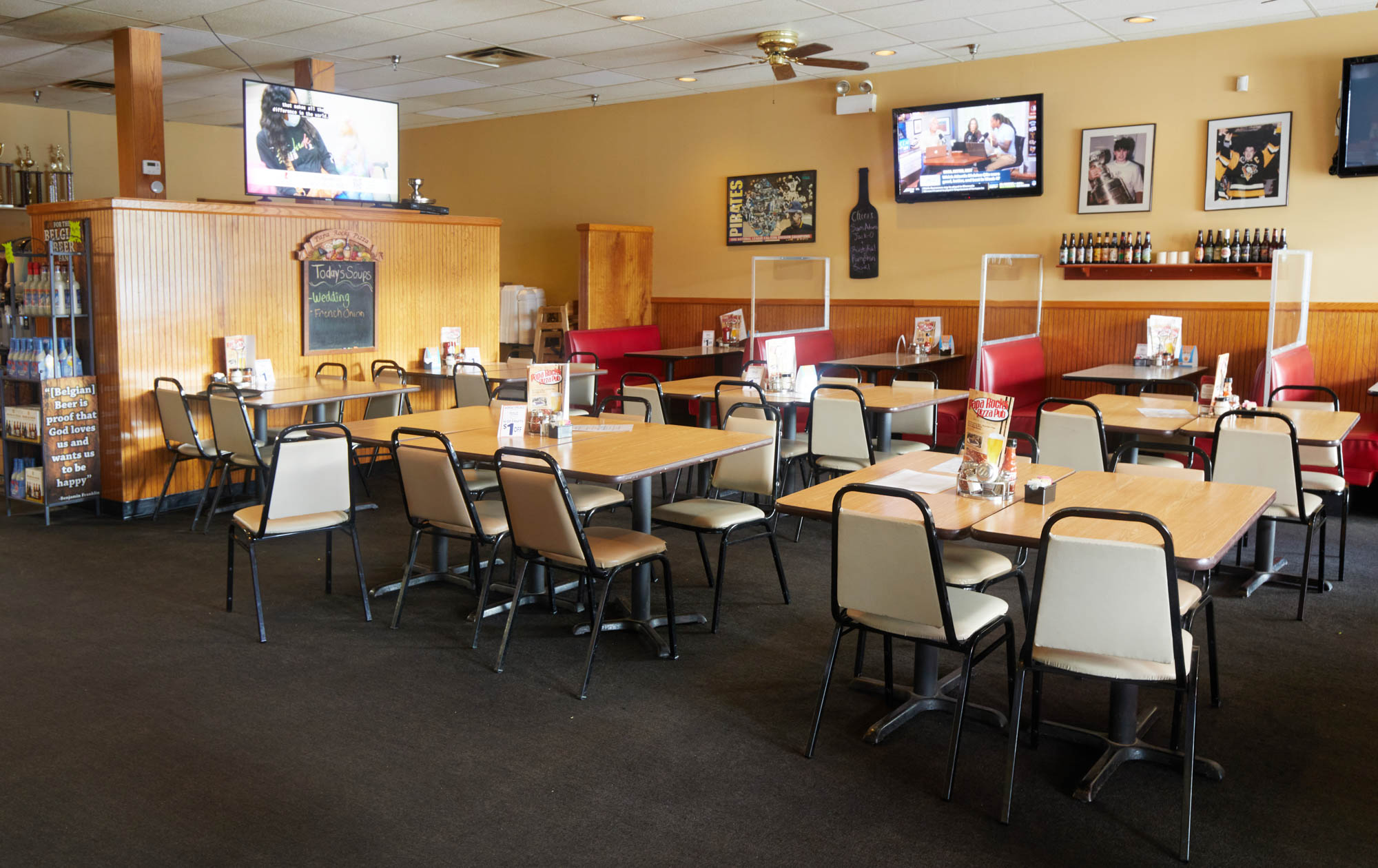 Papa Rocks Pizza Pub Monroeville, PA