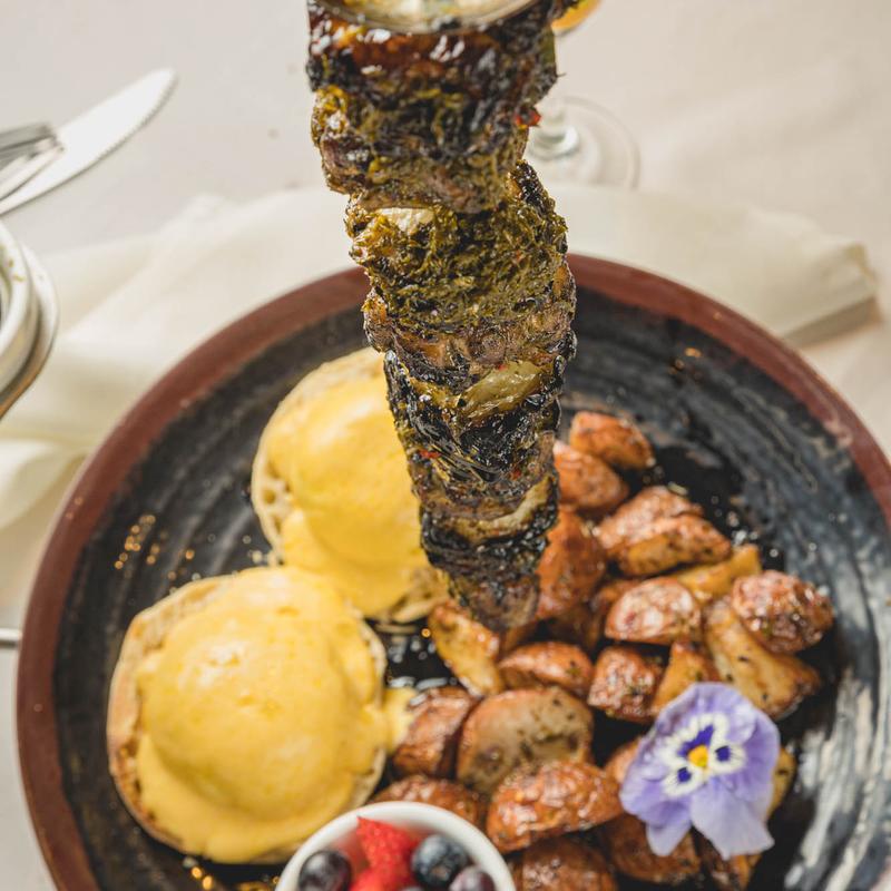 Safari Espetada Benedict photo