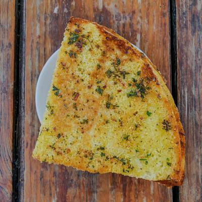 Garlic bread.