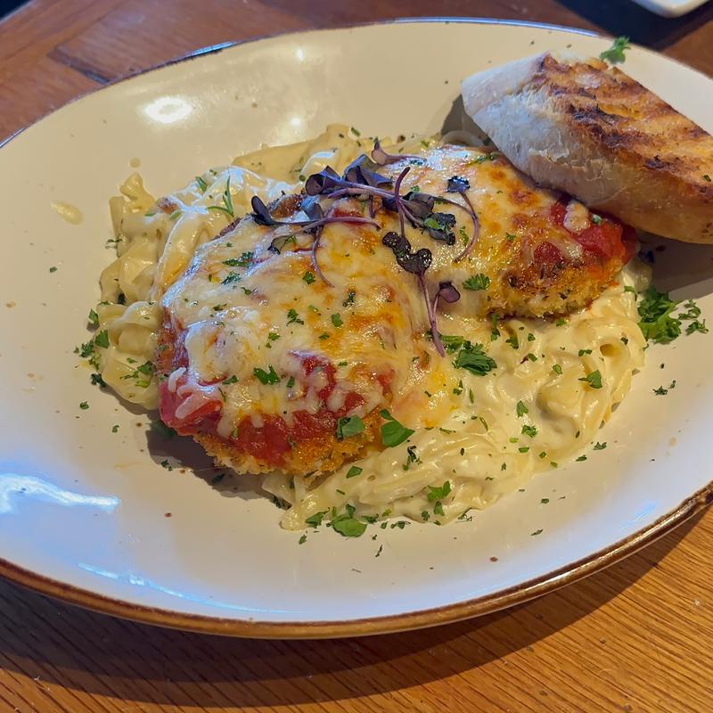 CHICKEN PARMESAN photo