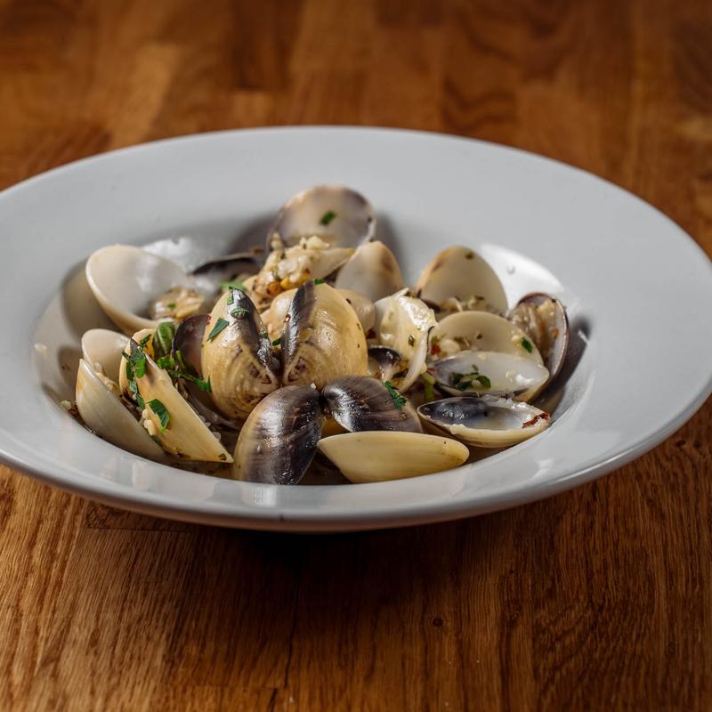 Steamed Little Neck Clams photo