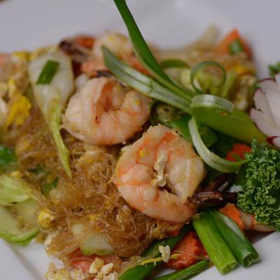 Thai glass noodle stir-fry with shrimp.