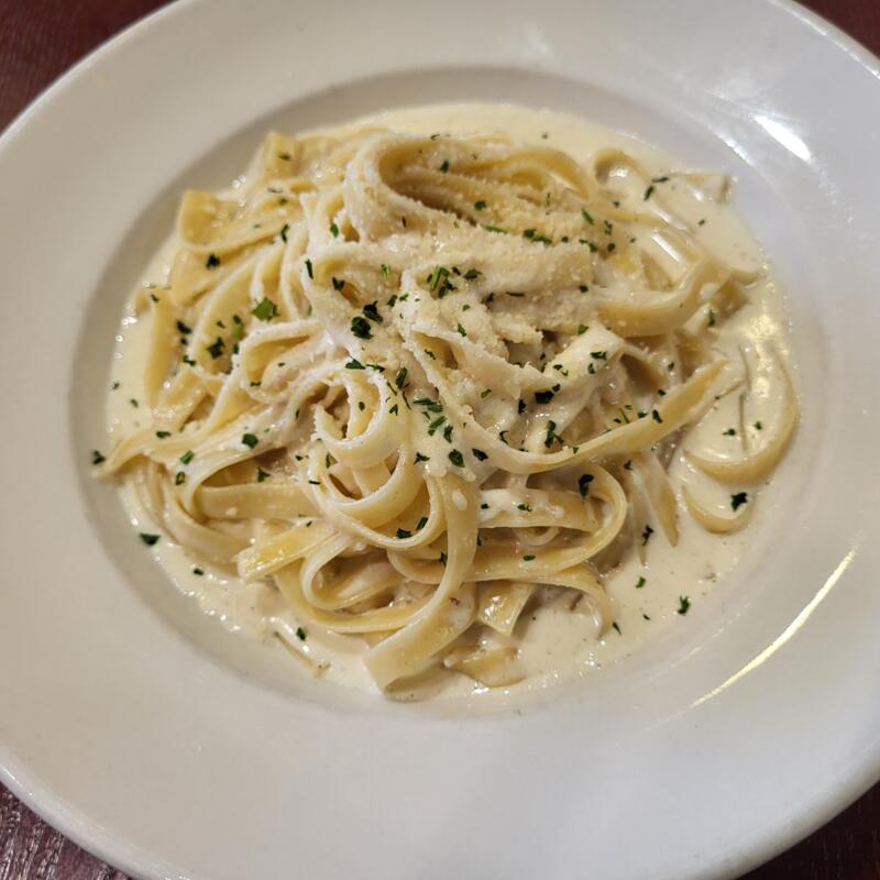 Fettuccini Alfredo 8 Servings photo