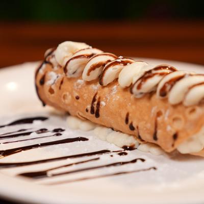 Canoli, close view.