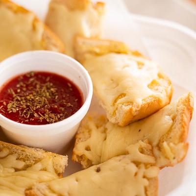 Garlic cheesy bread.