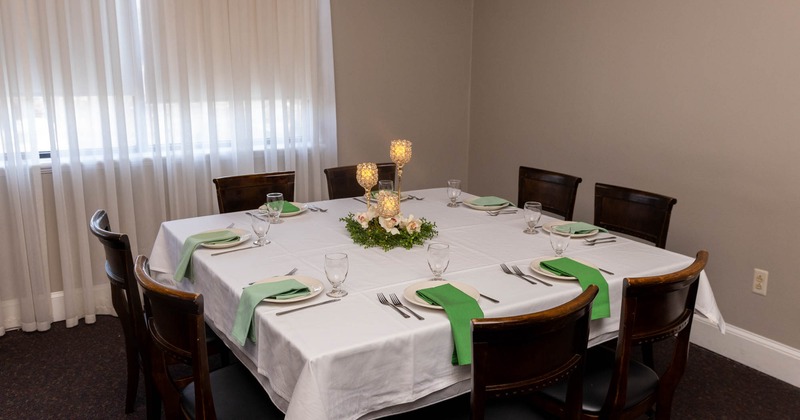 Elegant table for multiple people