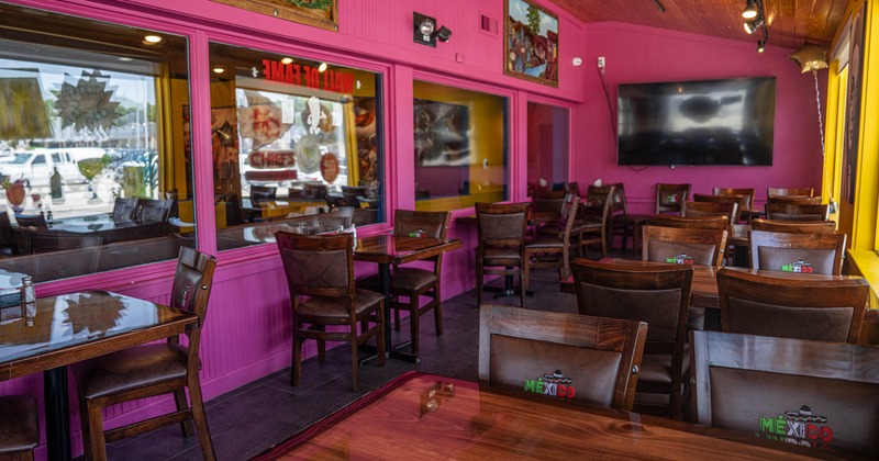 Interior, wide view, dining area